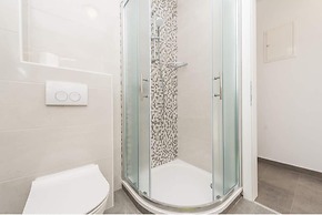 Apartment Right on the Janice Beach in Pakostane