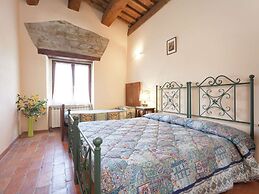 Belvilla by OYO Farmhouse With Swimming Pool