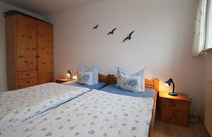 Geraeumige Wohnung mit Balkon