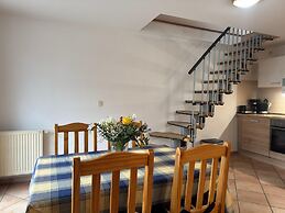 Geraeumige Wohnung mit Balkon