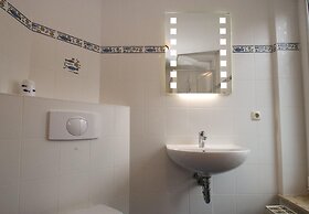Geraeumige Wohnung mit Balkon