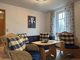 Geraeumige Wohnung mit Balkon