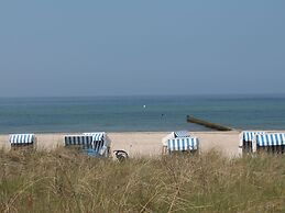 Bauernhaus Bungalow in Neubukow Schoener Garten