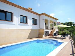 Luxurious Villa in Calonge With Private Pool