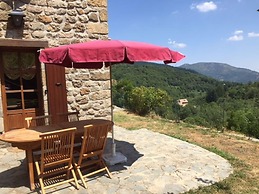 Escape in Saint-julien-du-gua