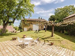 Mansion in Sourzac With Private Pool