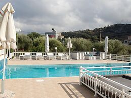 Beautiful Villa Near Sea in Epano Sisi