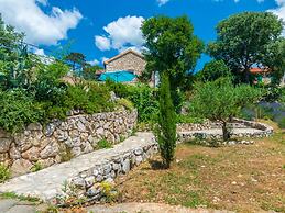 Rural House for 2 With Private Pool, Outdoor Kitchen, Fenced Garden & 