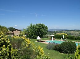 Holiday Home in Montone With Swimming Pool