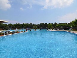 Belvilla by OYO Spacious Bungalow With AC Near sea