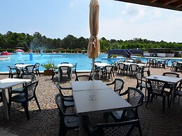 Belvilla by OYO Spacious Bungalow With AC Near sea