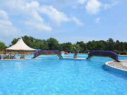 Belvilla by OYO Spacious Bungalow With AC Near sea