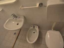 Belvilla by OYO Spacious Bungalow With AC Near sea