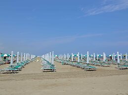 Belvilla by OYO Spacious Bungalow With AC Near sea