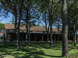 Apartment Near the Beach and the Clear Blue Sea