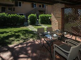 Apartment Near the Beach and the Clear Blue Sea