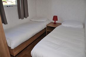 Chalet in Parc de Kievit With Private Garden