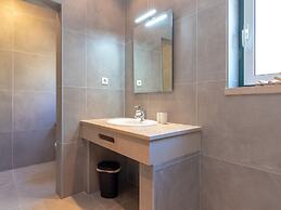 Luxury Villa in Albufeira With Heated Private Pool