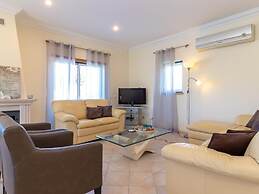 Luxury Villa in Albufeira With Heated Private Pool