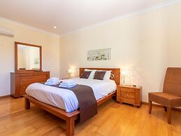 Luxury Villa in Albufeira With Heated Private Pool