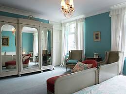 Vintage Castle in Theux With Private Pool