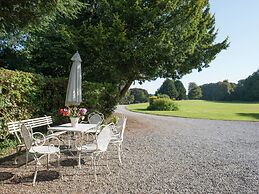 Vintage Castle in Theux With Private Pool