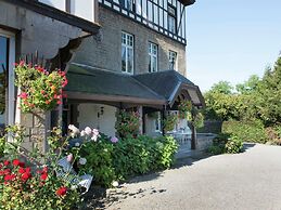 Vintage Castle in Theux With Private Pool