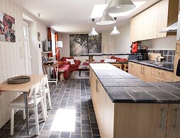 Mansion in Hastitre With Swimming Pool