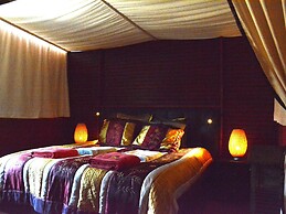 Luxury Holiday Home in Redu With Pool