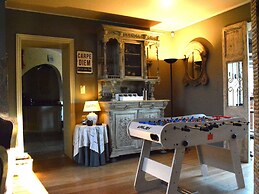 Luxury Holiday Home in Redu With Pool