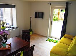Spacious Home With Games