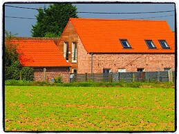 Holiday Home With Terrace in Ellezelles