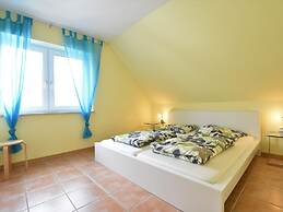 5-bedroom Holiday Home in Zierow With Garden