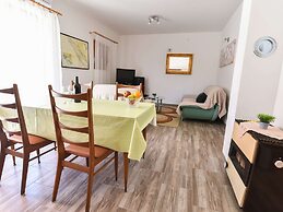 Holiday Home in Veli Iz With Fenced Garden