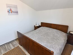 Holiday Home in Veli Iz With Fenced Garden