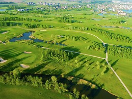 Modern Chalet Near the Oosterschelde