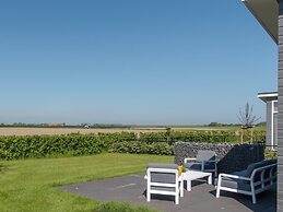 Modern Chalet Near the Oosterschelde