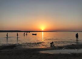 Tasteful Apartment Landscaped Garden