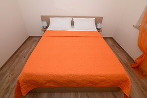 Tasteful Apartment Landscaped Garden