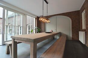 Swolgen Estate With Sauna