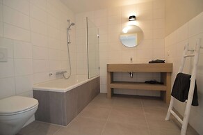 Swolgen Estate With Sauna