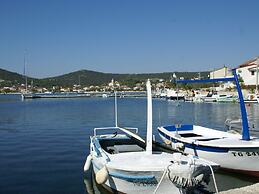 Charming Apartment in Vinisce With Jetty