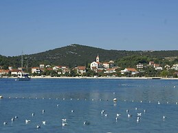 Charming Apartment in Vinisce With Jetty