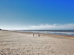 Cosy Apartment in Noordwijk aan Zee With Balcony