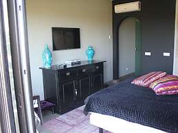 Luxurious Villa in Silves With Swimming Pool