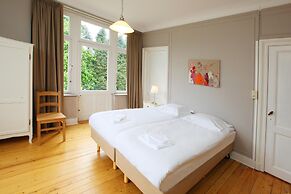 Group Villa With Pool & Sauna