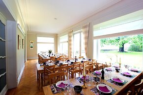 Group Villa With Pool & Sauna