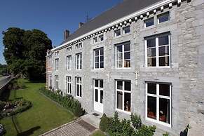 Group Villa With Pool & Sauna