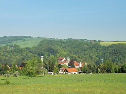 Charming Holiday Home in Hohnstein ot Lohsdorf