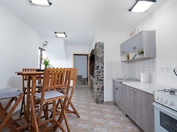 Cottage in Lovinac for 6 Person
